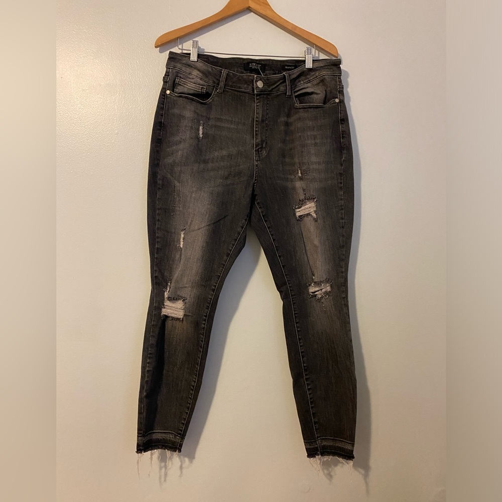 Judy blue 18w distressed skinny Jean